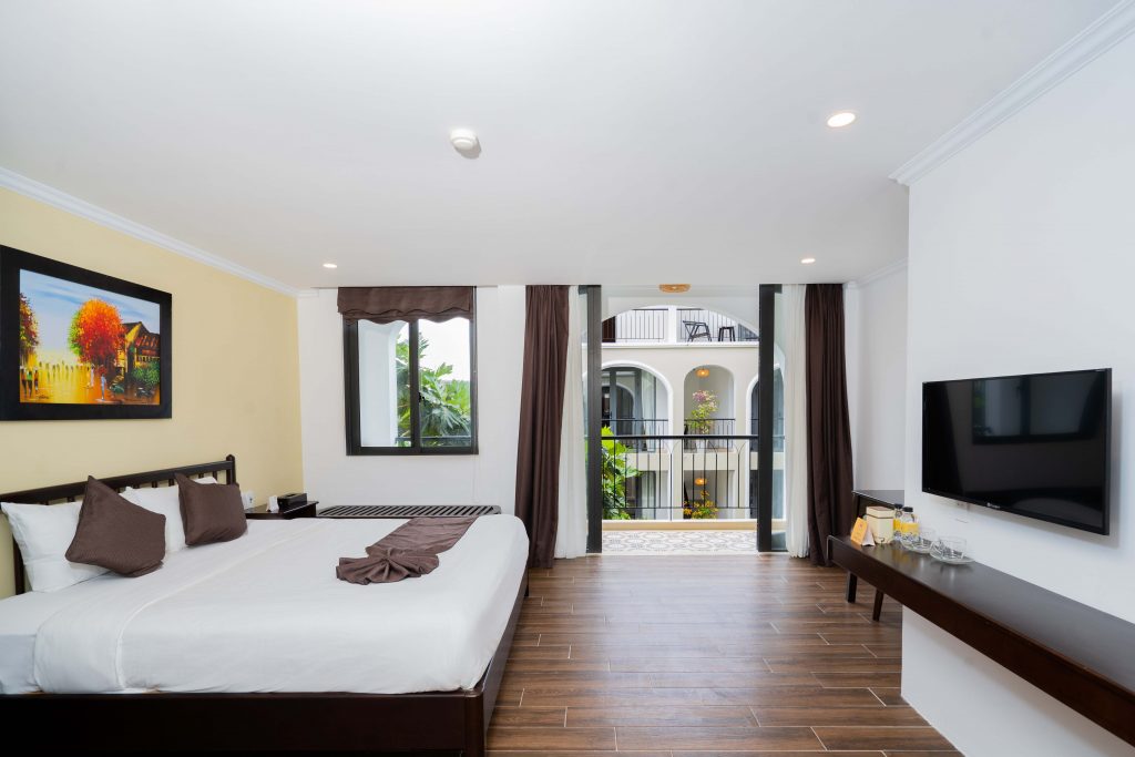 12.1 - Family Deluxe Rooms